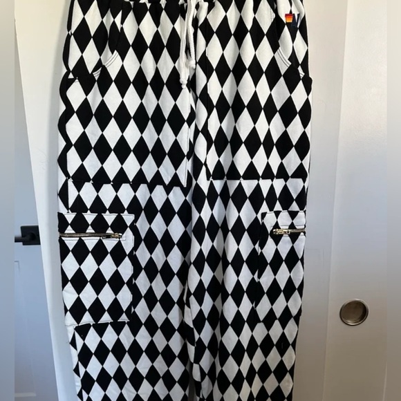 Aviator Nation Diamond Repeat Smiley 2 Embroidery Set - Picture 13 of 15